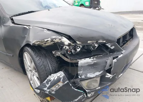 2005 Lexus Is 300 Base W/5-Speed Manual z USA, uszkodzony, nr VIN JTHBD192550094289